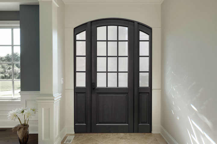 Classic Entry Door.  classic wood entry door, single with 2 sidelites, clear glass DB-801PW 2SL
