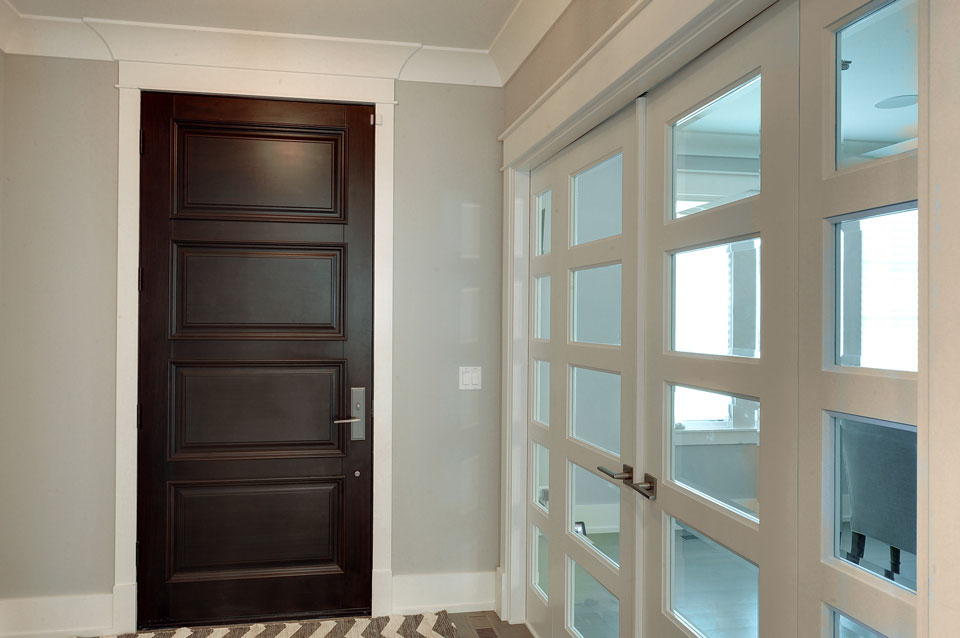 Transitional Entry Door.  Classic Wood Entry Door, Single DB-4000PW