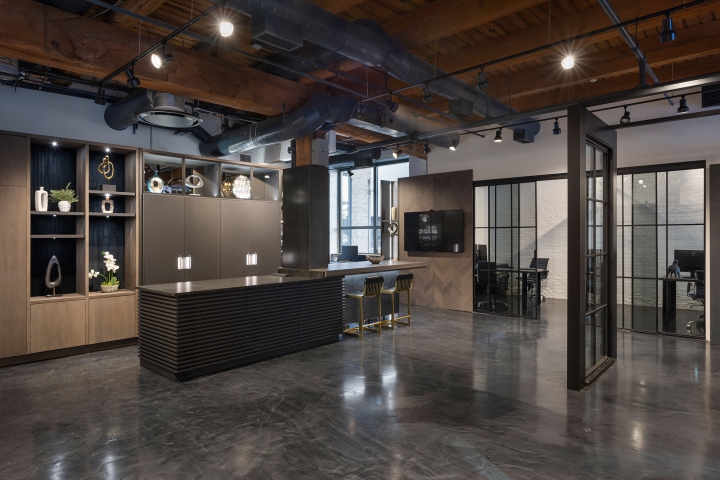 Glenview Haus Showroom 01 0